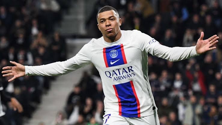 Liverpool is prepared to pay Kylian Mbappe of PSG a record-breaking sum.