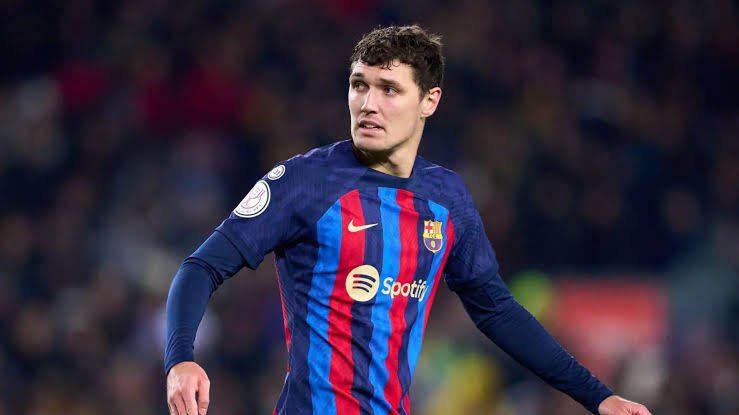 Barcelona declined Liverpool’s €30m offer for star defender