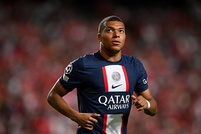 Chelsea and Arsenal given huge Kylian Mbappe transfer twist as ‘deal agreement reached with PSG over exit