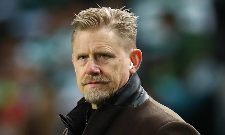 PETER SCHMEICHEL SAYS THE 32-YEAR-OLD LIVERPOOL MAN DOESN’T KNOW WHAT HE’S DOING AND “LOOKS NERVOUS”