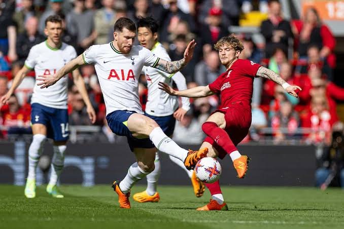 The key matchup on Saturday night in North London will feature Tottenham Hotspur and Liverpool, who will both be looking to extend