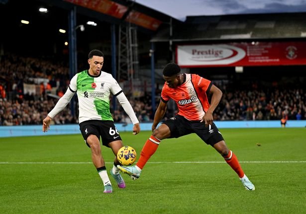 After Sunday's draw at Luton, Liverpool lost momentum in the Premier League title battle. Jamie Carragher highlighted that the team