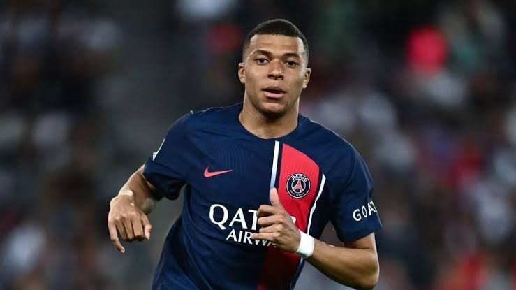 As Real Madrid 'abandon' transfer pursuit Liverpool have two Kylian Mbappe trump cards