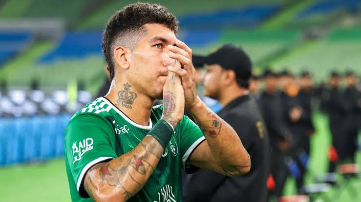 Fans turn on Roberto Firmino as Liverpool heroes learn painful Jurgen Klopp lesson