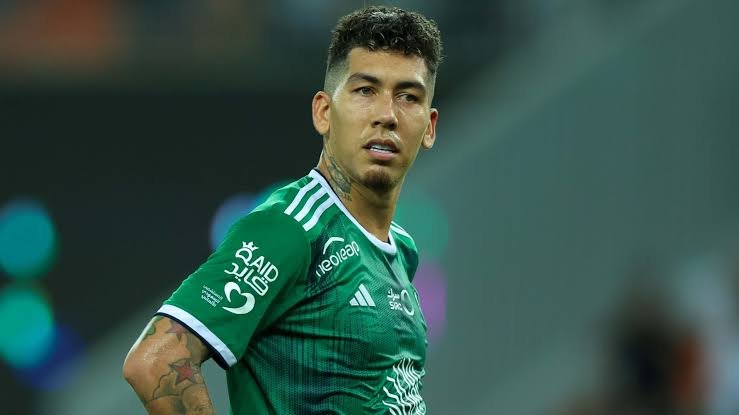 After six months, Roberto Firmino is "ready to quit" the Saudi team; a return to Liverpool is a transfer option.