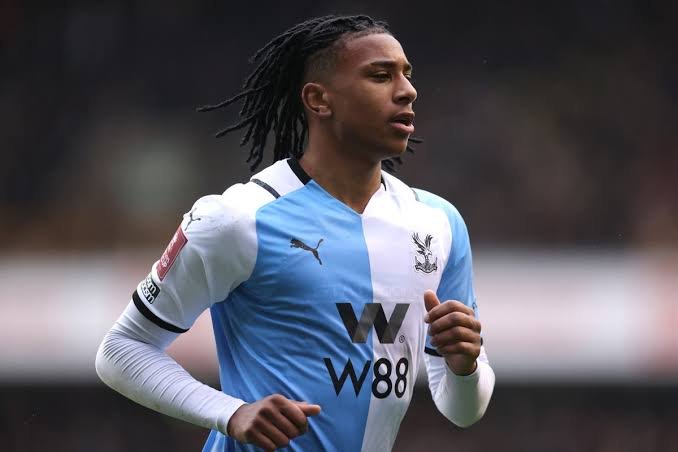 In the race for Crystal Palace forward Michael Olise, Liverpool is prepared to challenge Manchester United. The Reds have something