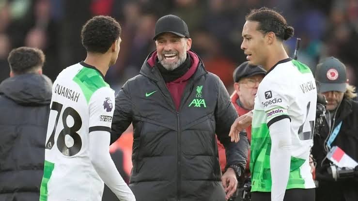 Virgil van Dijk of Liverpool has encouraged his youthful defensive teammate Jarell Quansah to recover from his Sunday afternoon