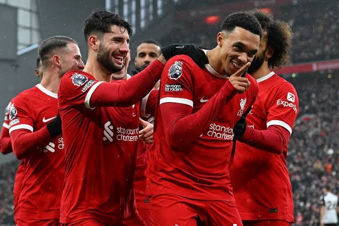 Virgil van Dijk beams during Fulham vs. Liverpool, but a red card is missed as four things were observed.