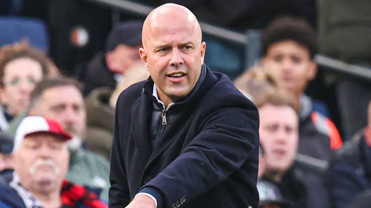 According to reports, Liverpool has begun talks to acquire Arne Slot, the manager of Feyenoord, and a European football specialist has offered