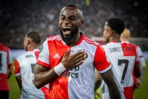 The Feyenoord player Arne Slot ought to sign with Liverpool is already identified by Dirk Kuyt.