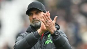 The incoming Liverpool manager Arne Slot receives an offer from Jurgen Klopp, but there's a catch.