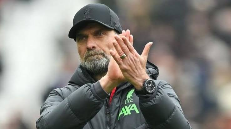 The incoming Liverpool manager Arne Slot receives an offer from Jurgen Klopp, but there's a catch.