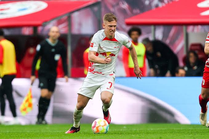 According to Mundo Deportivo, Liverpool is considering signing RB Leipzig star Dani Olmo this summer. Following Jurgen Klopp's departure,