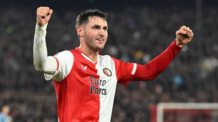 Arne Slot compete with Spurs for the former star while Liverpool is offering a $24 million "discount" on the deal.