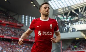 The Liverpool star delivered a message to Arne Slot after Philippe Coutinho complete his transfer deal.