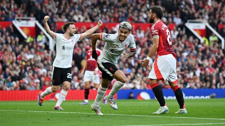 "Salah’s Bold Statement & Midfield Masterclass: 5 Shocking Takeaways from Man United 0-3 Liverpool"