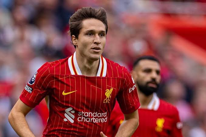 Arne Slot discusses Federico Chiesa's issues at Liverpool, sparking 'embarrassment' in Italy.