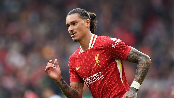 Liverpool torn over £41.5m Darwin Nunez offer, with potential replacement identified