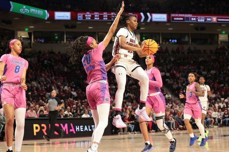 In a dazzling display of dominance, the South Carolina Gamecocks crushed the Florida