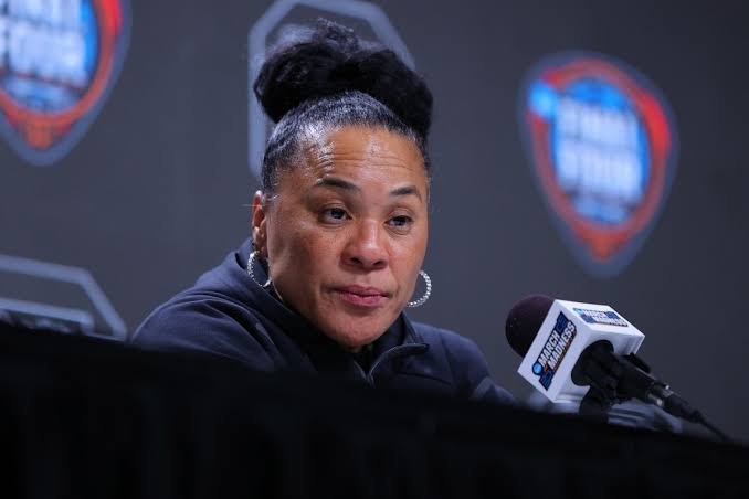 Dawn Staley says South Carolina players are hardwired to be lured to social media; highlights how to interpret comments made online 