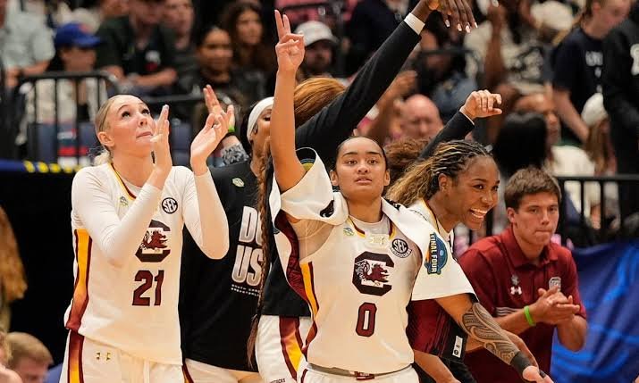 South Carolina, UConn punch tickets to NCAA championship after Final Four routs