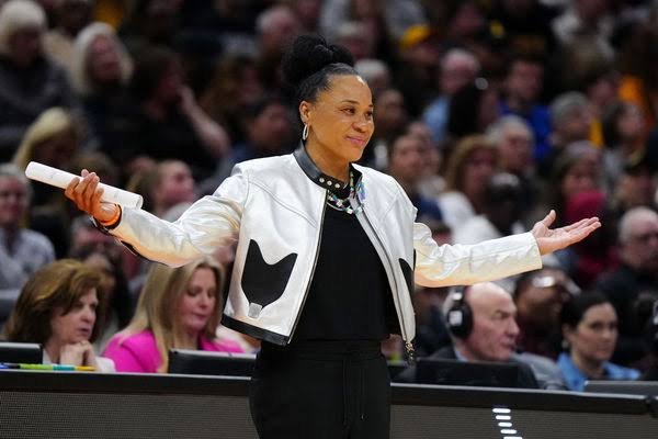 Dawn Staley Net Worth: How rich is the South Carolina Gamecocks women's basketball coach? How rich is Dawn Staley?